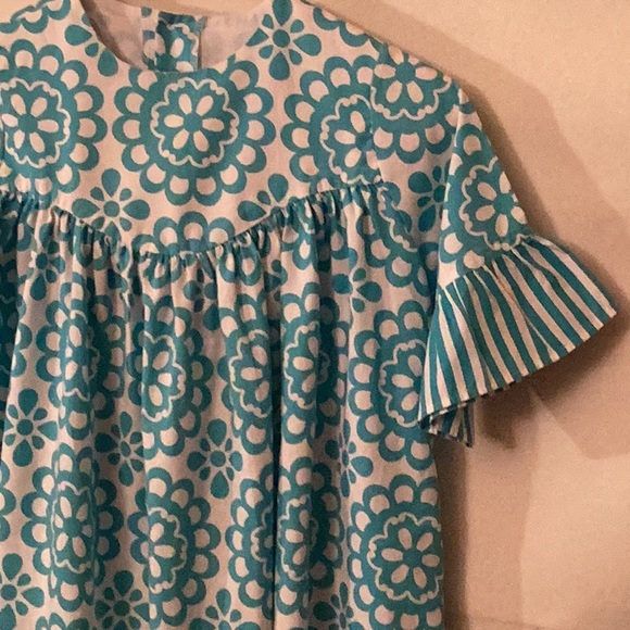 Kelly’s Kids white & turquoise color prints & bell sleeves dress #10/12 yrs old - Picture 3 of 11